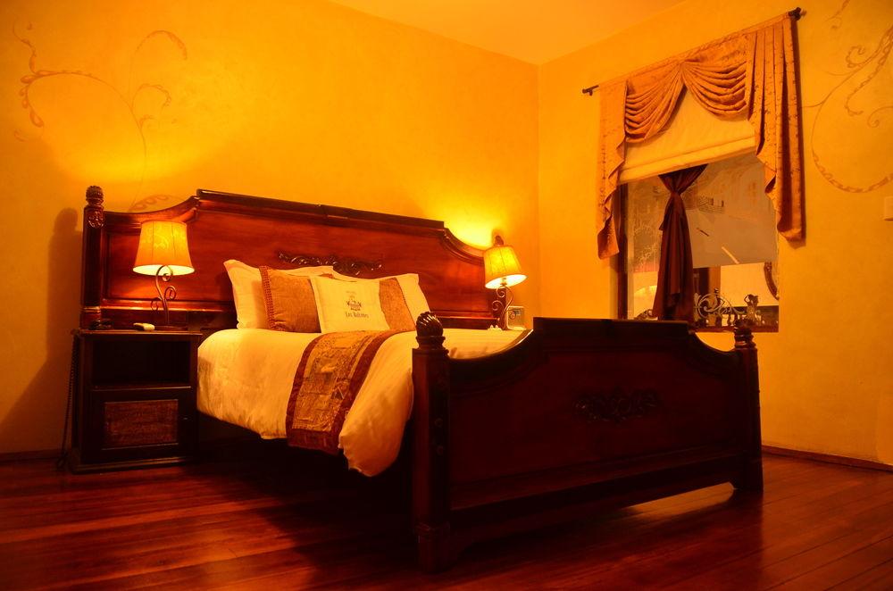 Hotel Boutique Los Balcones Cuenca Esterno foto