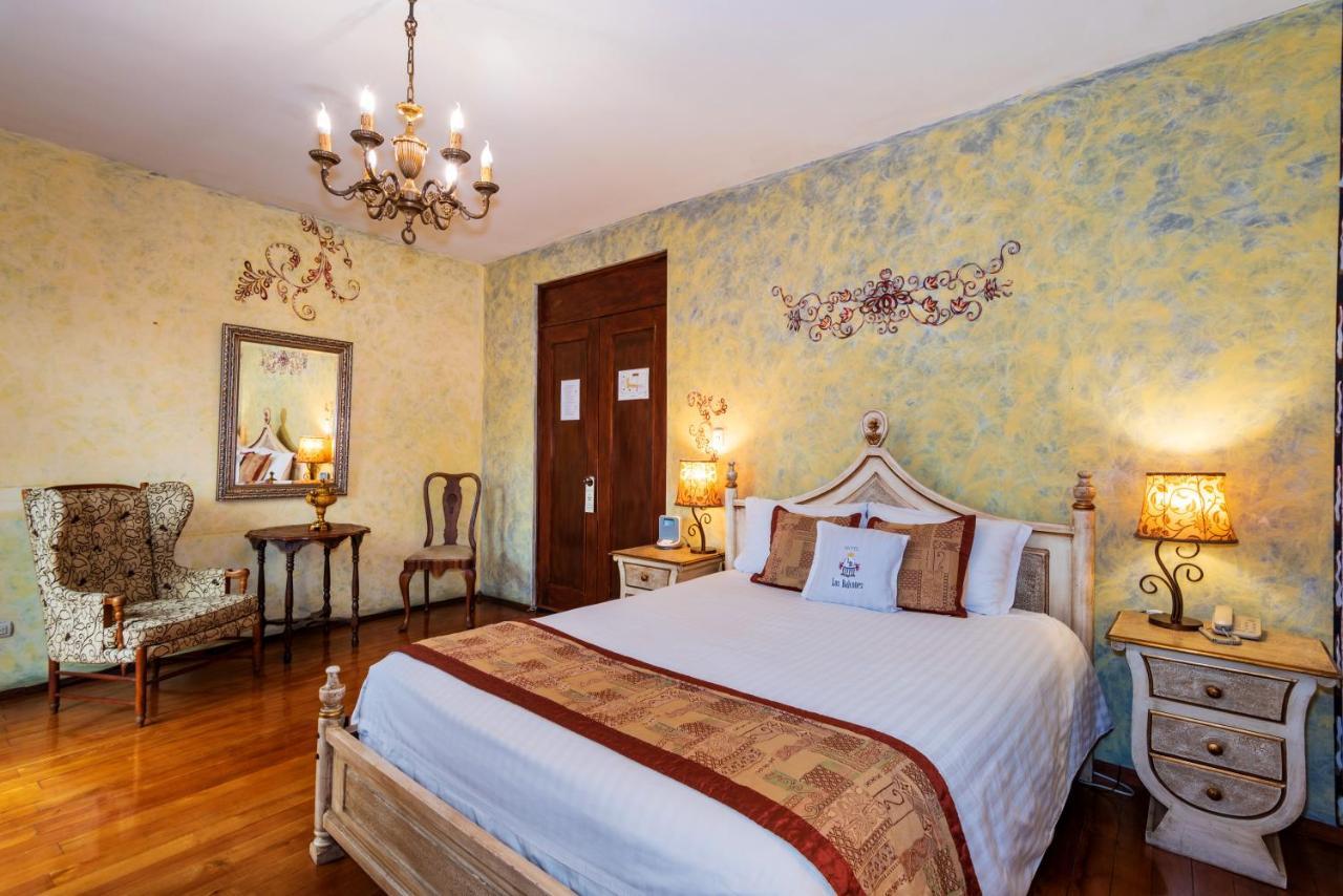 Hotel Boutique Los Balcones Cuenca Esterno foto