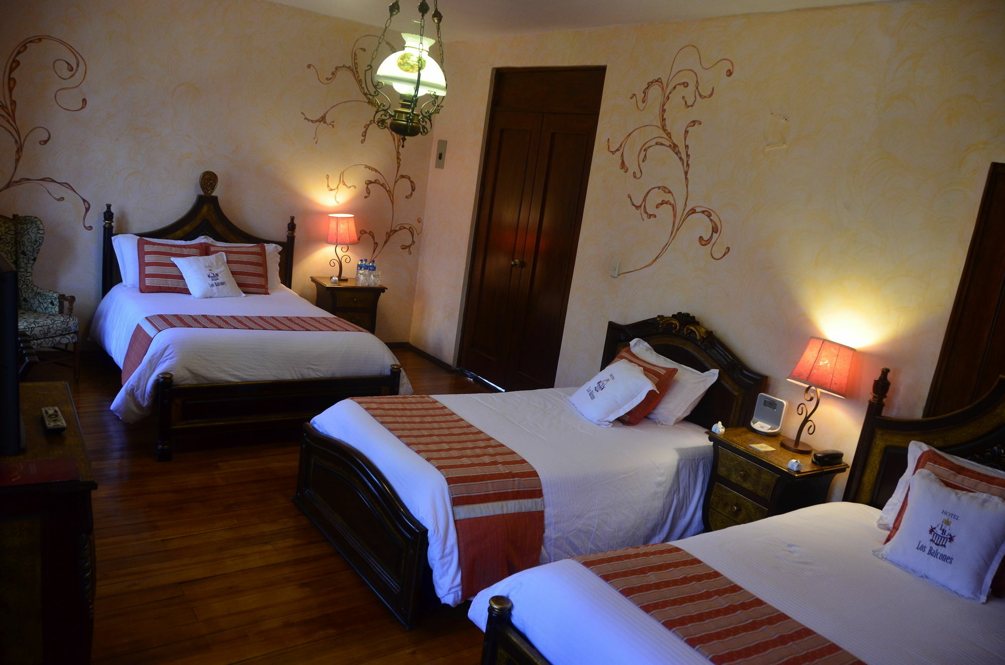 Hotel Boutique Los Balcones Cuenca Esterno foto
